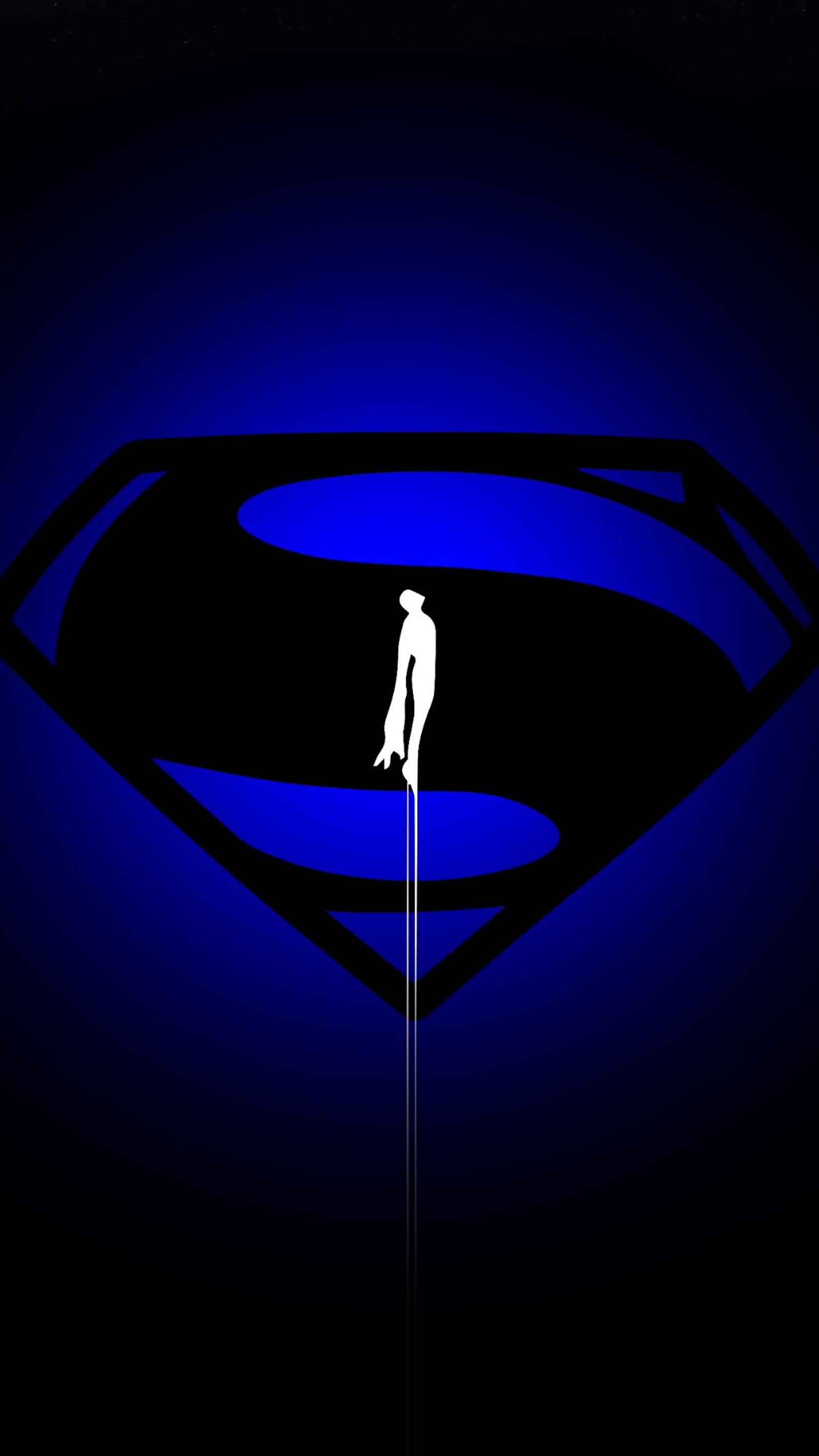 Gros plan du logo superman sur fond bleu (dfgm, gfds)