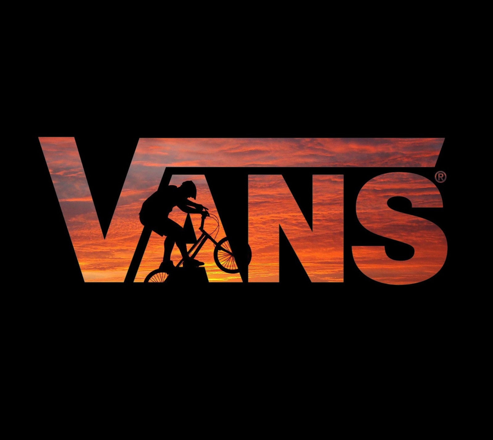 Logo de vans con la silueta de un hombre en una bicicleta. (bmx, marca, logotipo, zapatos, patineta)