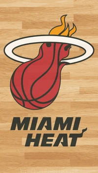 Logo de Miami Heat sobre fondo de cancha de baloncesto