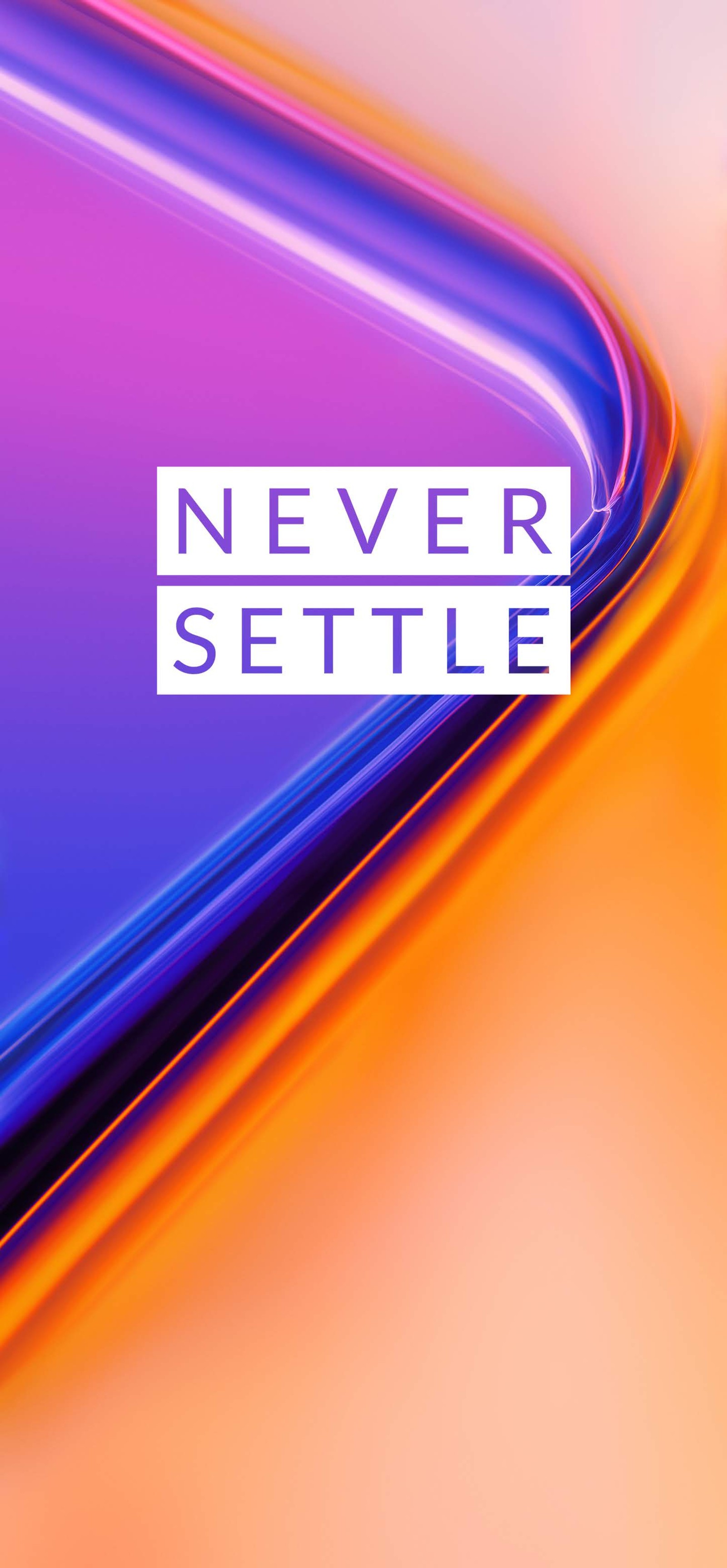 Gros plan d'un téléphone portable avec un fond violet et bleu (oneplus 7 pro, bleu, jaune, coloré, orange)