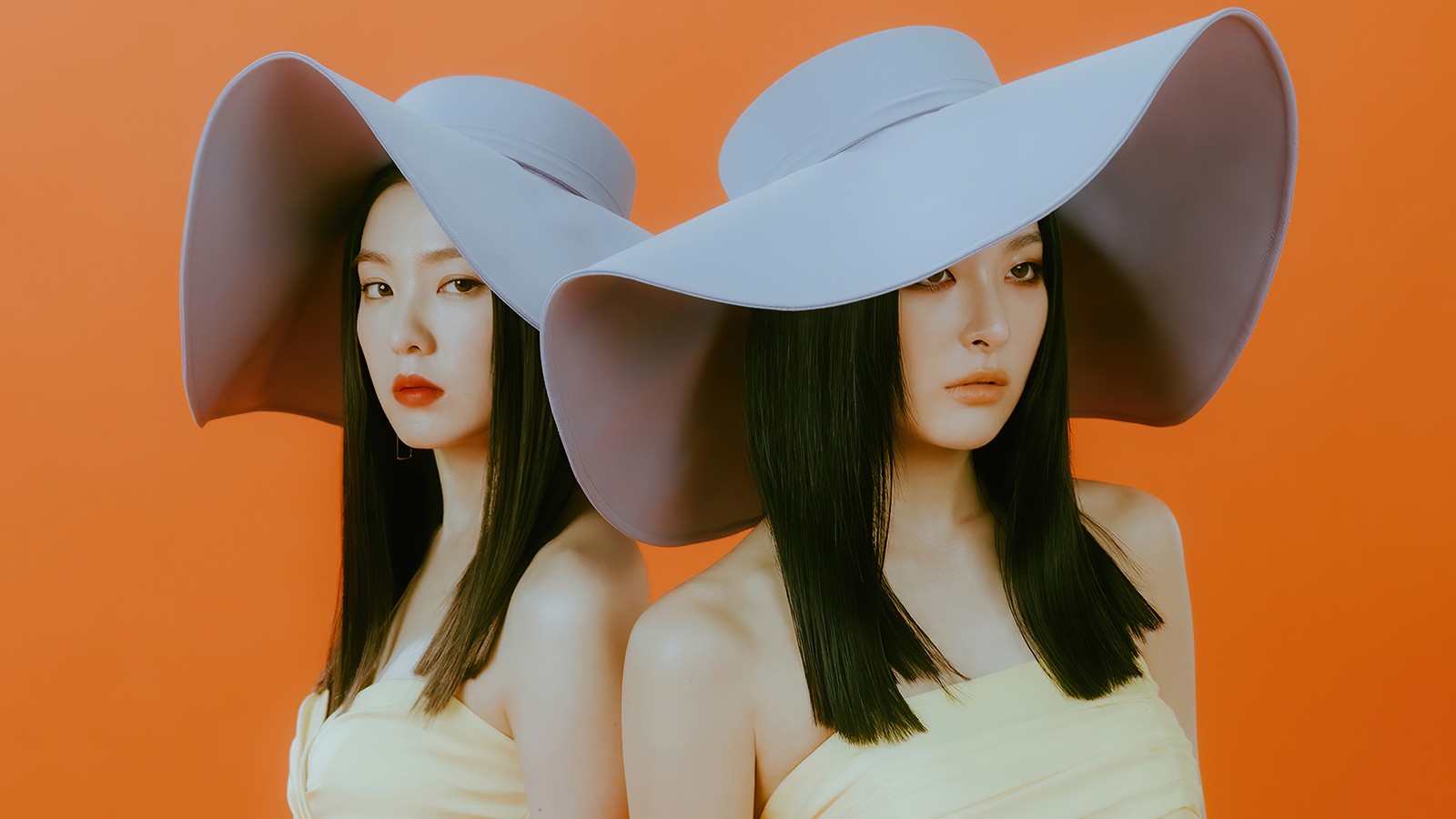 Deux femmes portant de grands chapeaux avec de longs cheveux noirs (red velvet, 레드벨벳, kpop, k pop, filles)