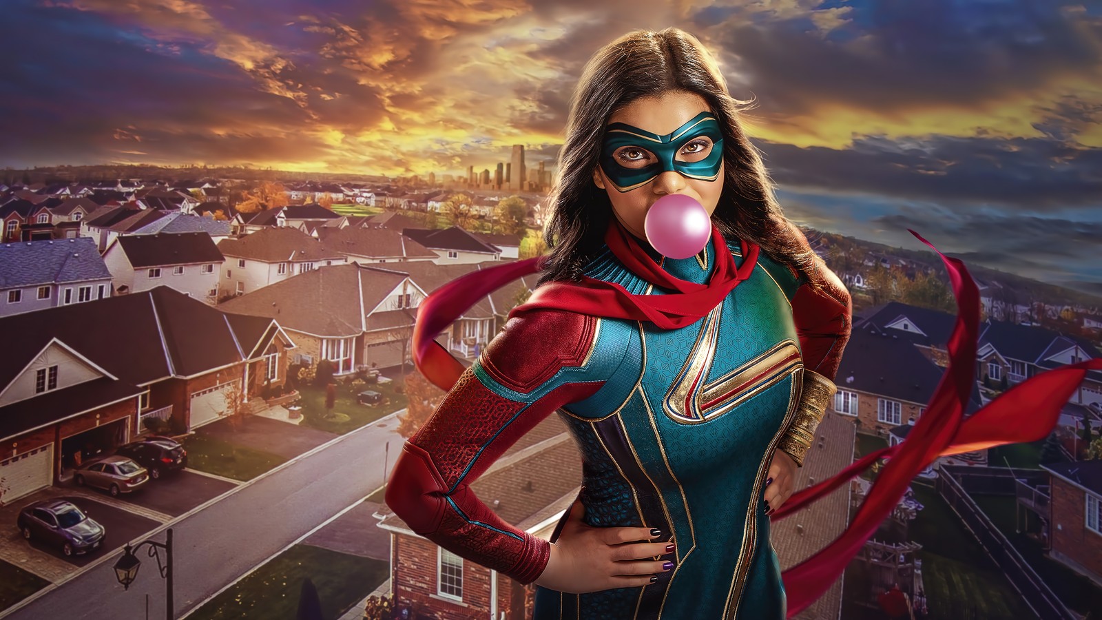 Une femme en costume de super-héros fait une bulle avec un chewing-gum (série ms marvel, série télévisée, disney, disney plus, kamala khan)