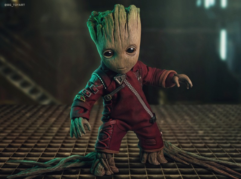 Крупный план малыша-грут с цепочкой на шее (грут, groot, гостг, gotg)