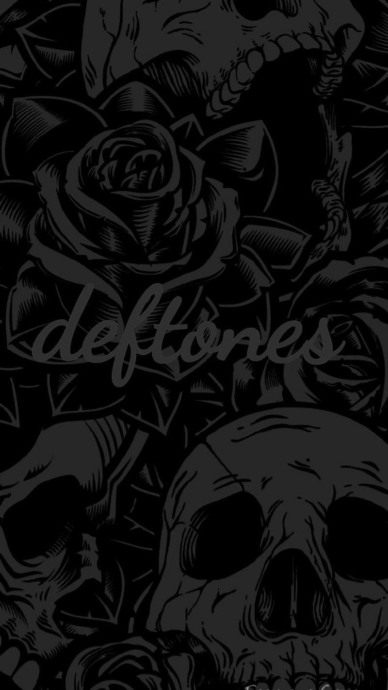 Чёрно-белое изображение черепов и роз с надписью deftones (черепа, символ)