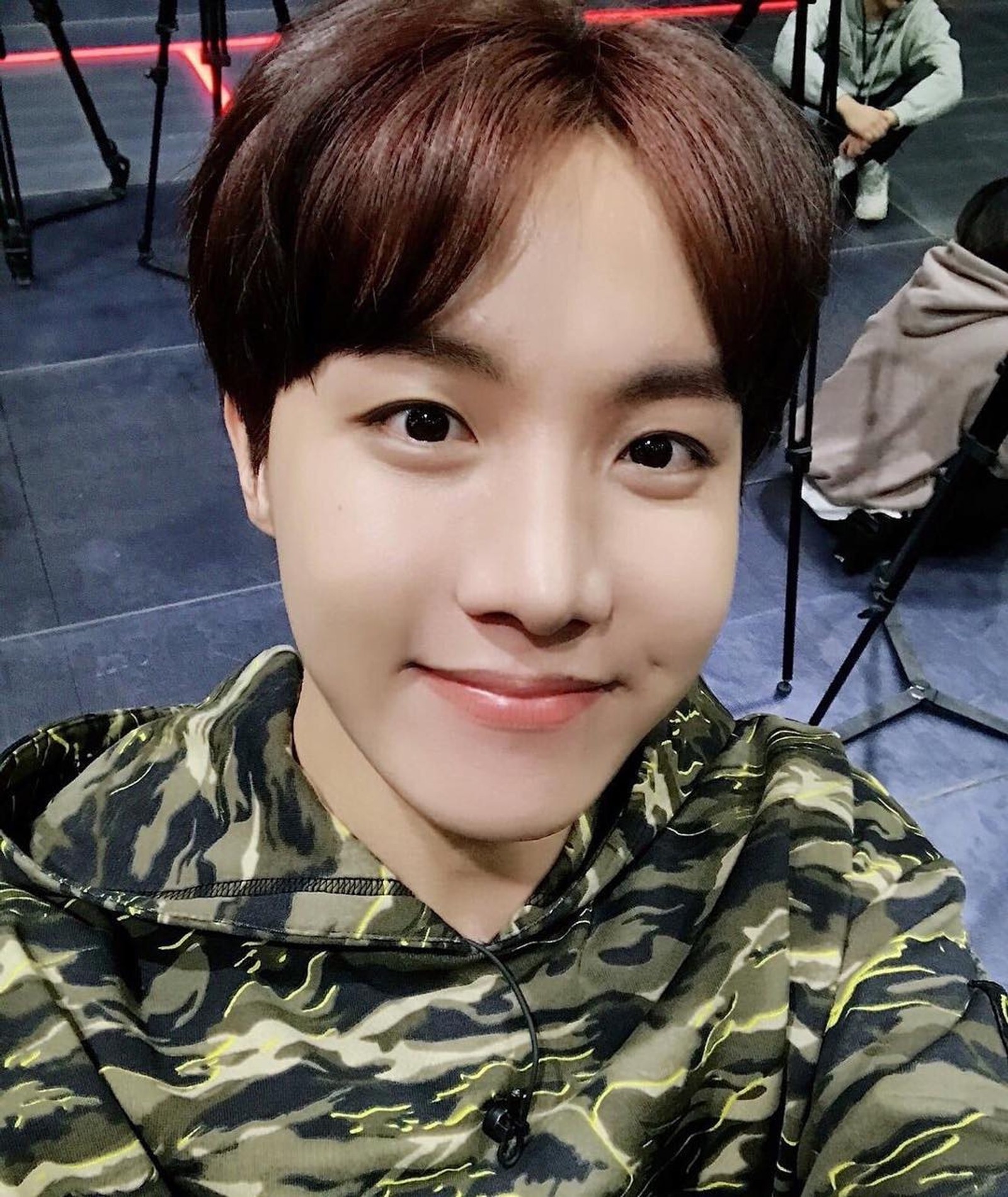 Lade bts, süße, hobi, hoffnung, j hope Hintergrund herunter