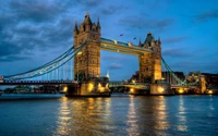 Tower Bridge ao crepúsculo: uma deslumbrante paisagem urbana sobre o rio Tâmisa