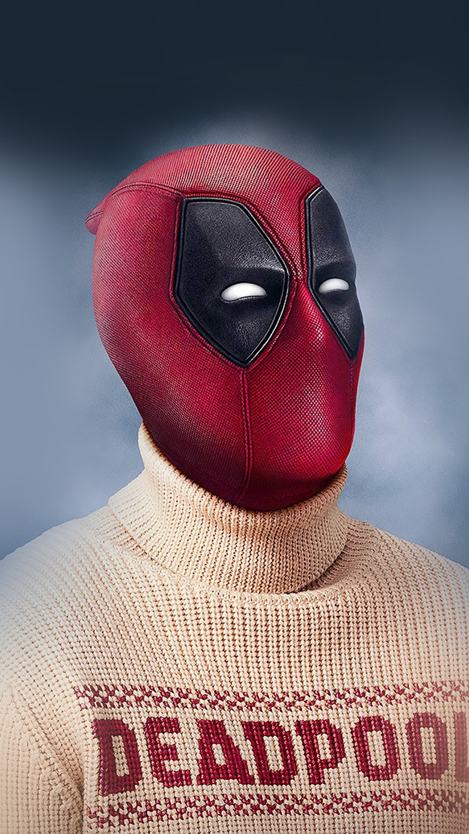 Um close da máscara do deadpool na cabeça de um homem (retrato)