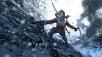 Lara Croft escalando una montaña traicionera en un entorno nevado, personificando determinación y aventura de "Rise of the Tomb Raider.