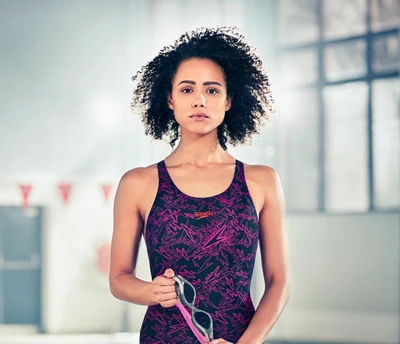 nathalie emmanuel, 5k, britische schauspielerin, hollywood, badeanzug