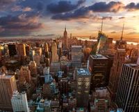 Impresionante vista aérea de la ciudad de Nueva York al atardecer, 2018