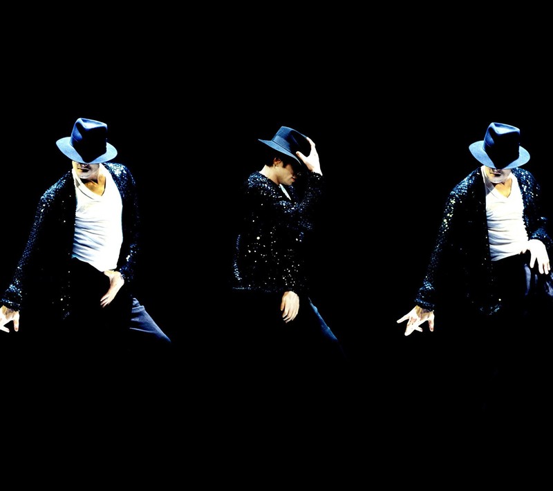 Trois images d'un homme en veste noire et chapeau (danse, divertissement, roi de la pop, mj, gens)