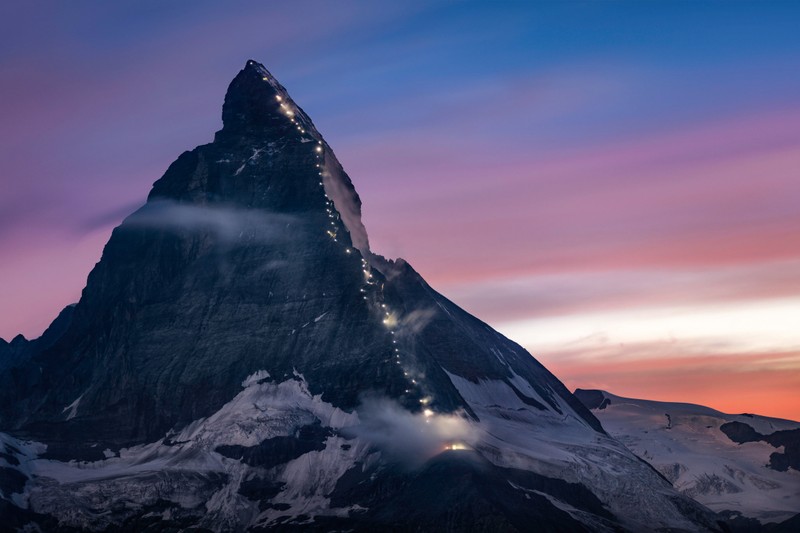 Гора с длинной тропой на закате (маттерхорн, matterhorn, гора, сумерки, пик)