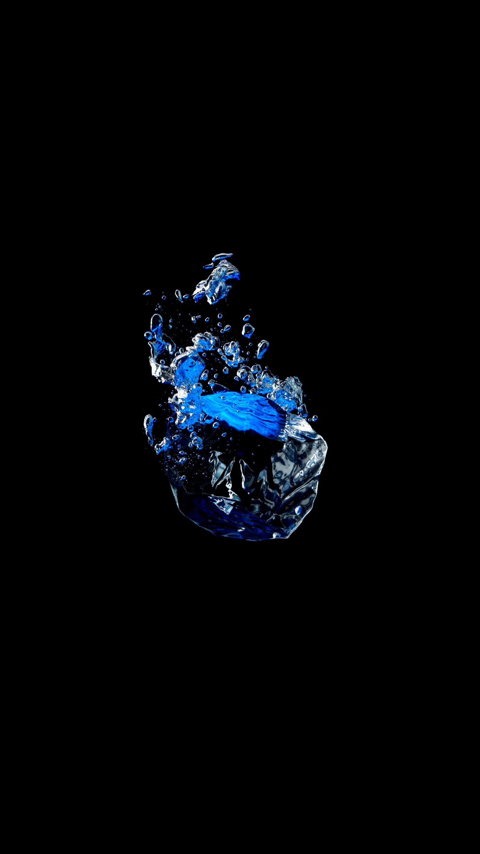 Arafed image of a blue object floating in the water (coolpad, coolpad cool play 6, smartphone, body of water, liquid)