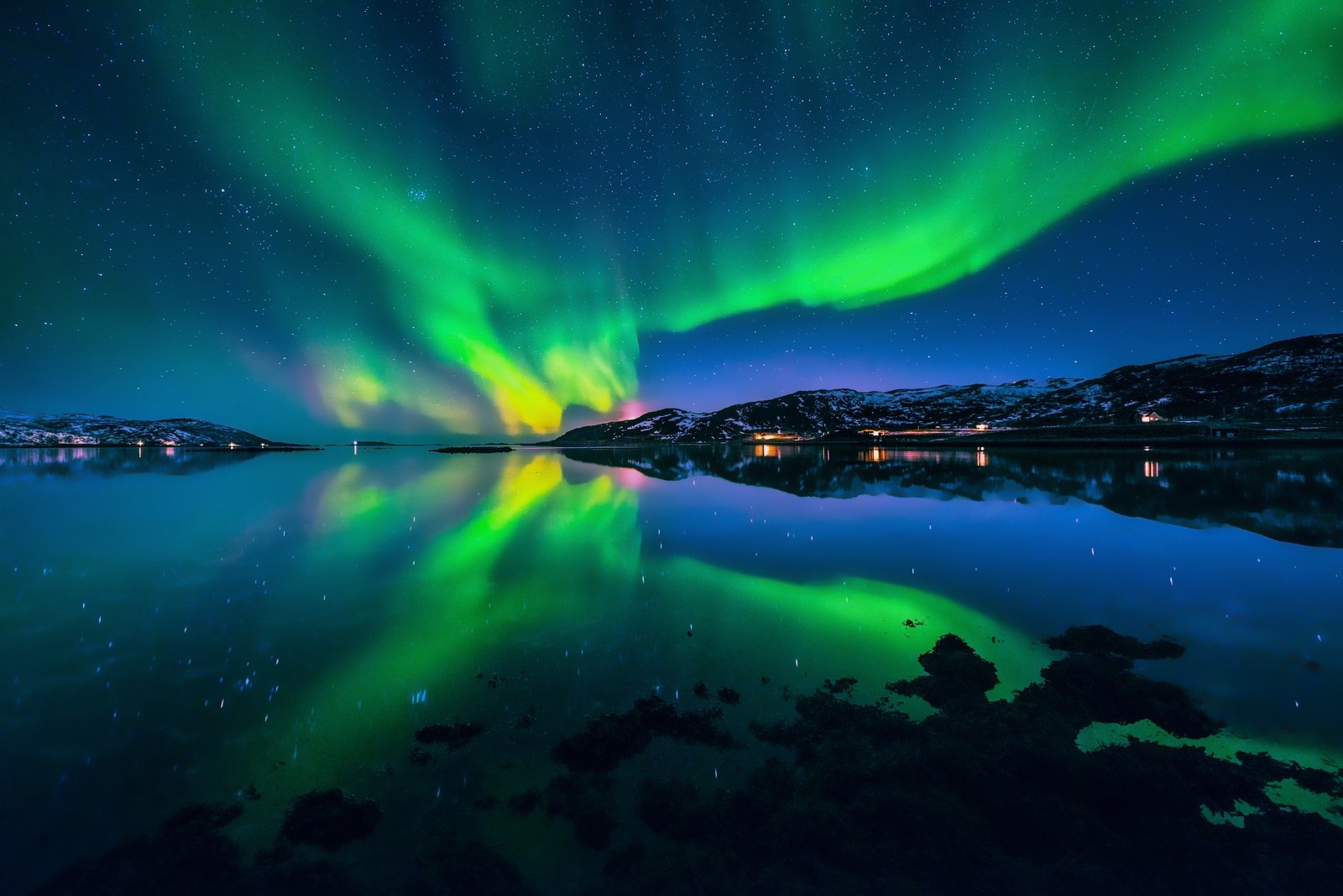 nature, aurora, night, green, reflection wallpaper