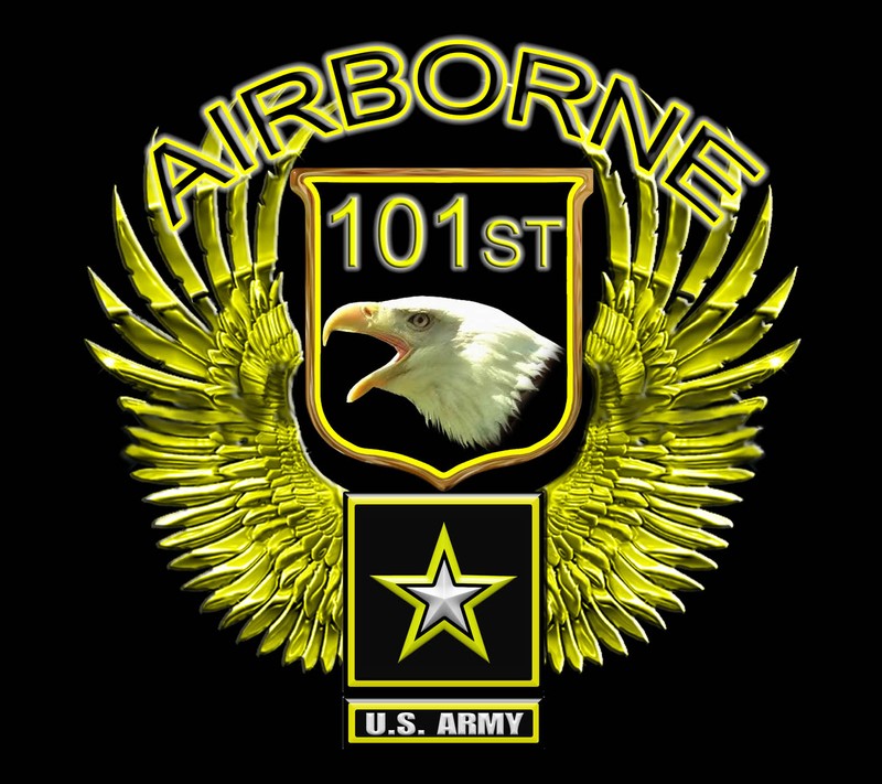 Крупный план военного символа с белоголовым орлом (101st airborne, 1st cav, армия)