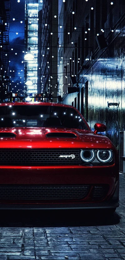 2019 Dodge Challenger: Ein mutiges Sportauto, das nachts beleuchtet ist