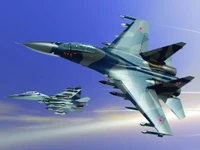 Sukhoi Su-30 und Su-27 Kampfjets im Formationsflug