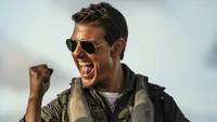 Tom Cruise celebra como piloto de caça em Top Gun: Maverick (2022)