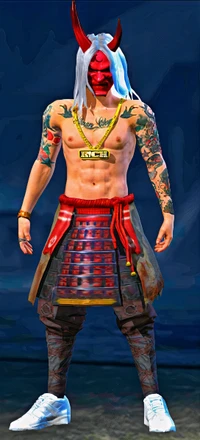 Guerreiro samurai zumbificado com máscara com chifres e tatuagens