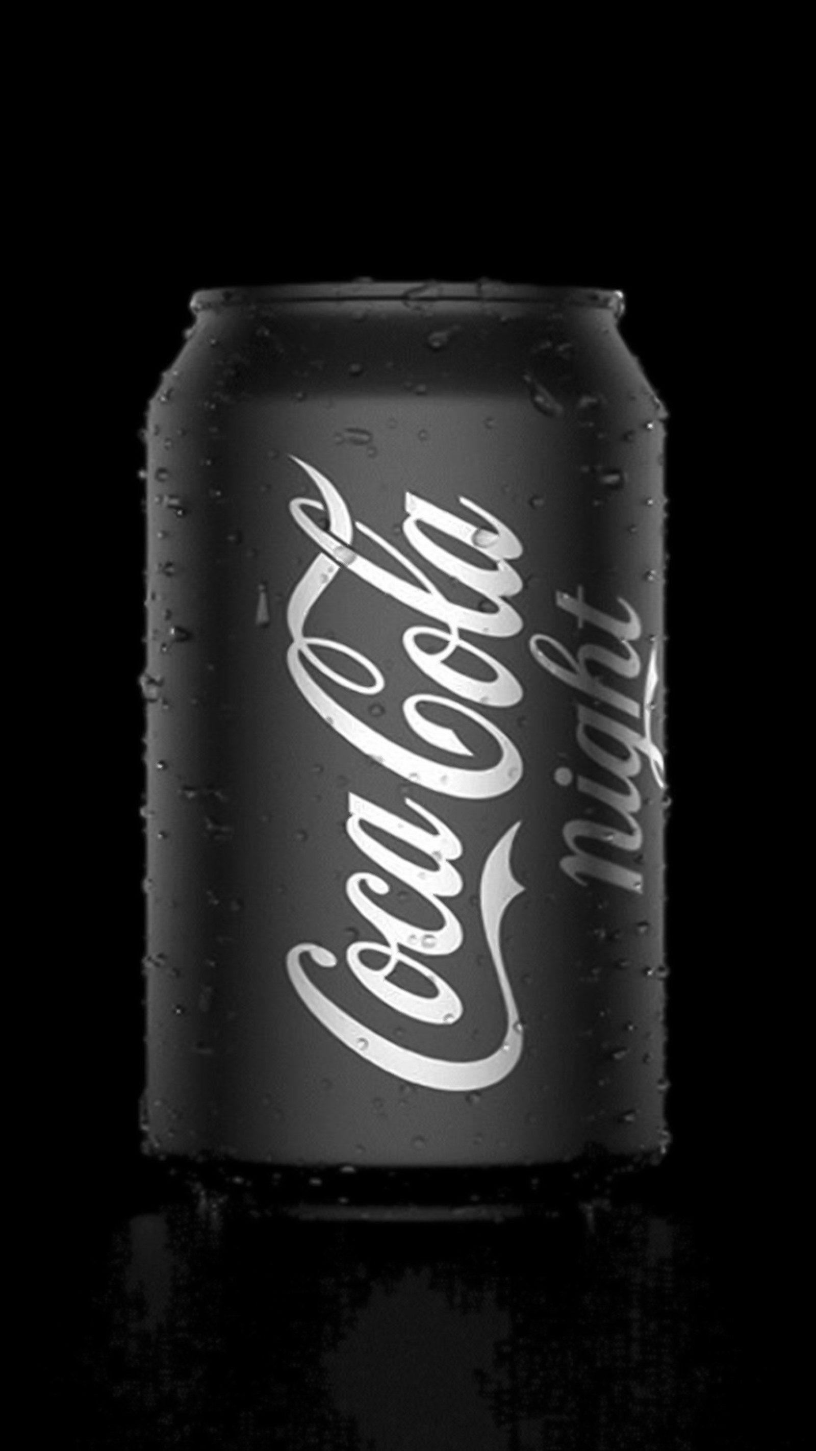 Un gros plan d'une canette de coca-cola (dfg, fhdds)