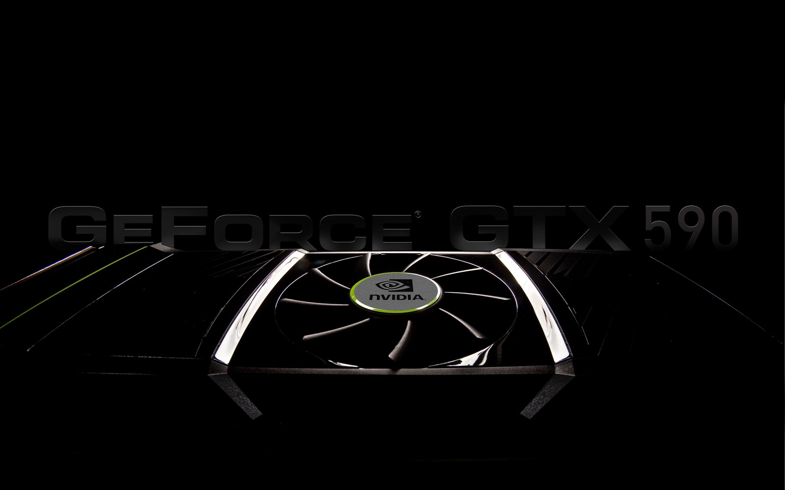 Um close de um computador com um ventilador nele (nvidia, geforce, luz, gráficos, preto)