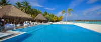 Tropisches Resort-Paradies mit Infinity-Pool und Strandvillen