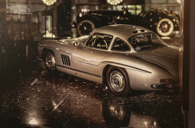 Classique Mercedes-Benz 300 SL Coupé dans un Cadre Élégant