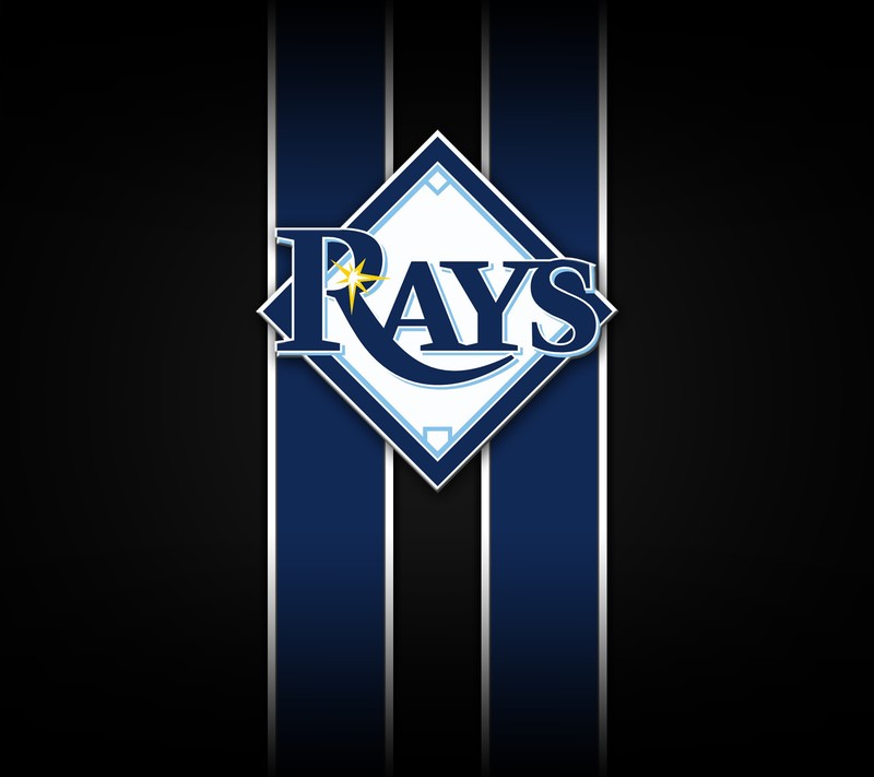 Крупный план логотипа tampa rays на черном фоне. (mlb, лучи, тампа бэй)