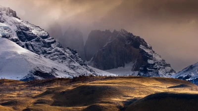 chaîne de montagnes, formes montagneuses, hauts plateaux, sauvage, nuage