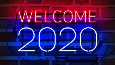 Cartel de bienvenida de neón para 2020 con iluminación púrpura y azul eléctrico