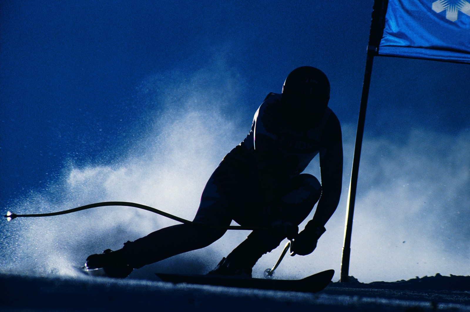 Descargar fondo de pantalla esquí, snowboard, deporte extremo, azul, silueta