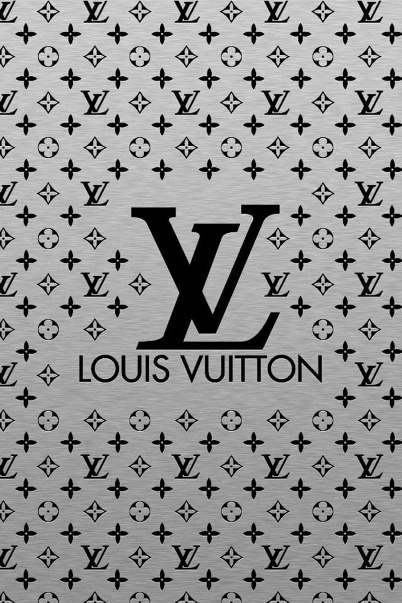 Близкий план логотипа луи виттон на металлической поверхности (луи виттон, louis vuitton, линия, узор, монохром)