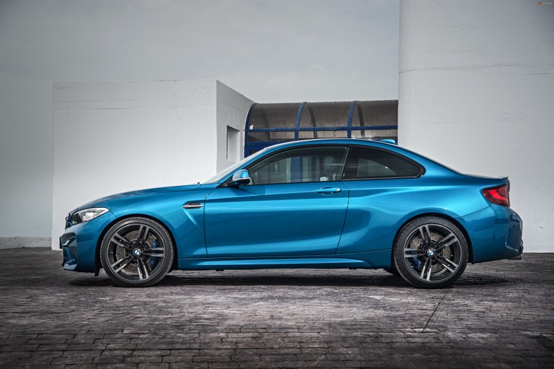 Bmw m28 купе - это очень стильный и современный автомобиль (bmw 2 серии, машина, bmw, спортивный автомобиль, bmw m3)