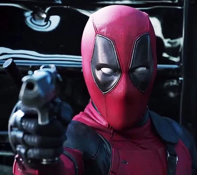 Deadpool zielt: Der unkonventionelle Marvel-Superheld in Aktion