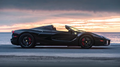 LaFerrari: Um impressionante supercarro preto contra um fundo de pôr do sol