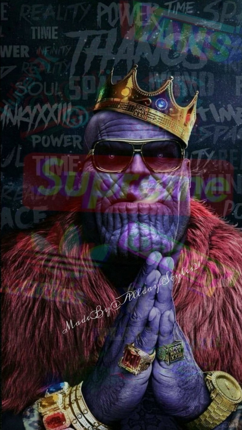 Крупный план человека, носящего корону и держащего руку (itsthanos, supreme, мстители тупик, мстители 4, avengers 4)