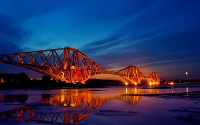 Reflexion der Forth-Brücke bei Dämmerung: Ein Wahrzeichen von Edinburgh