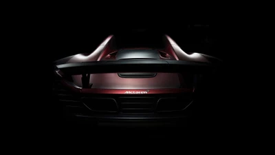 McLaren Supercoche: Una Fusión de Luz y Lujo