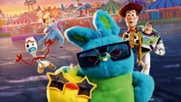 Toy Story 4: Bunny y Ducky se unen a Woody y Buzz para una colorida aventura