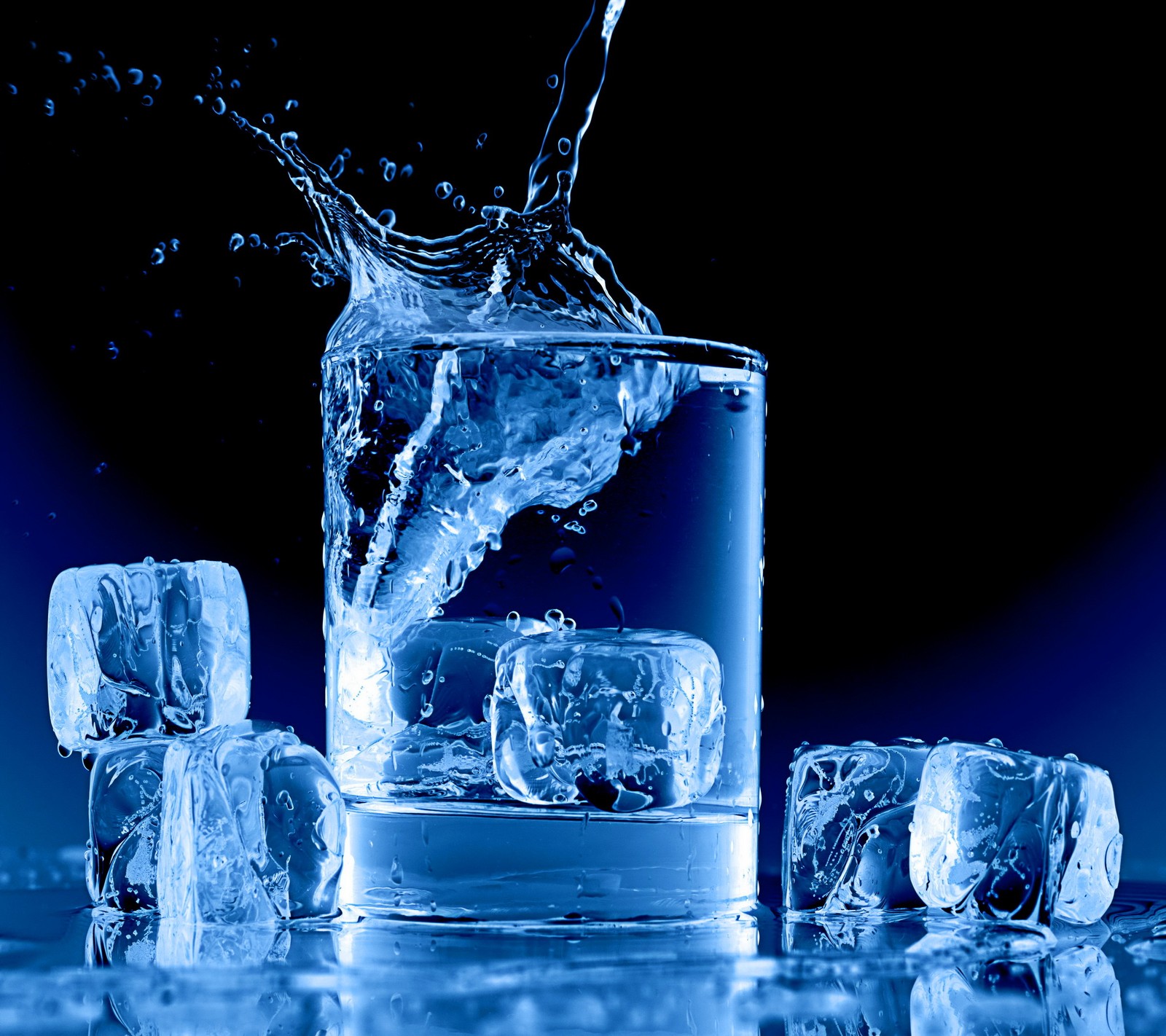 abtsract, ice cubes glas, water blue wallpaper