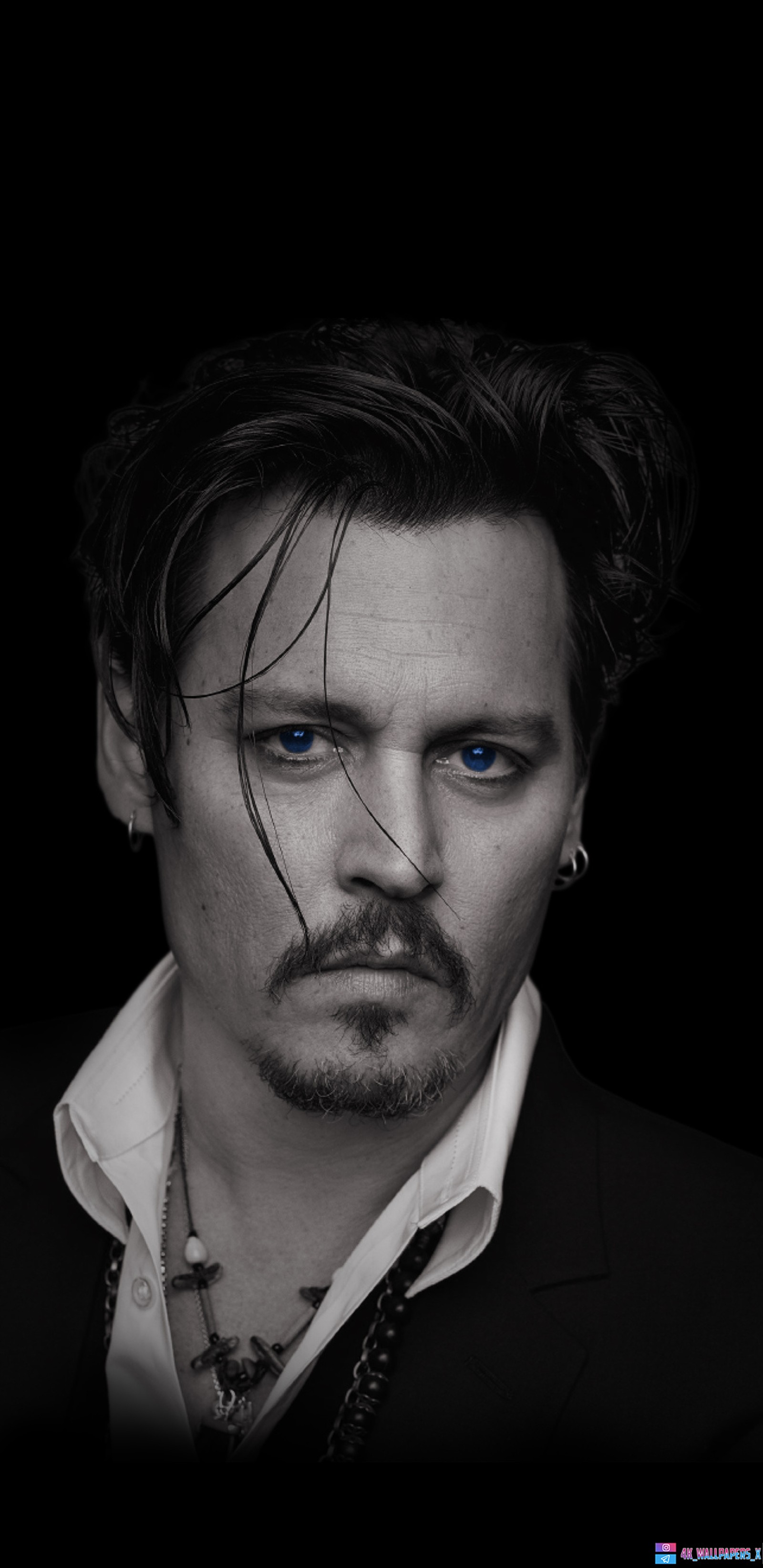 Imagen de un hombre con barba y ojos azules (capitán, depp, jack, johnny, gorrión)