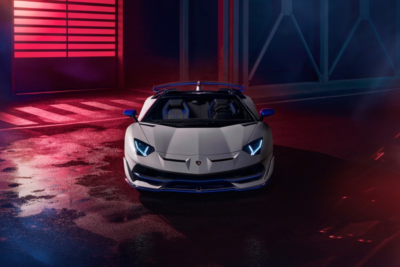 Белый спортивный автомобиль lamborghini припаркован на парковке (lamborghini aventador svj xago roadster, 2020, 5k, 8k, машины)