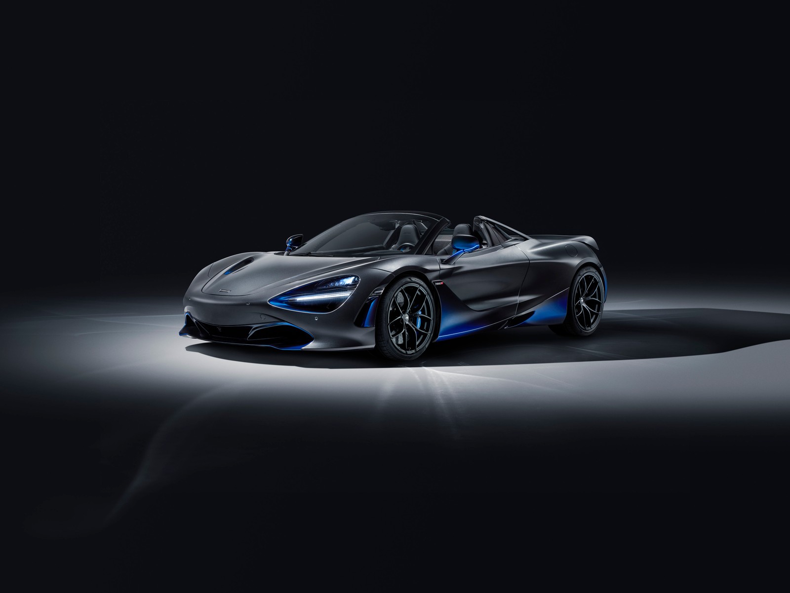 Скачать обои мклэрен 720s паук, mclaren 720s spider, mclaren специальные операции, mclaren special operations, тёмный фон