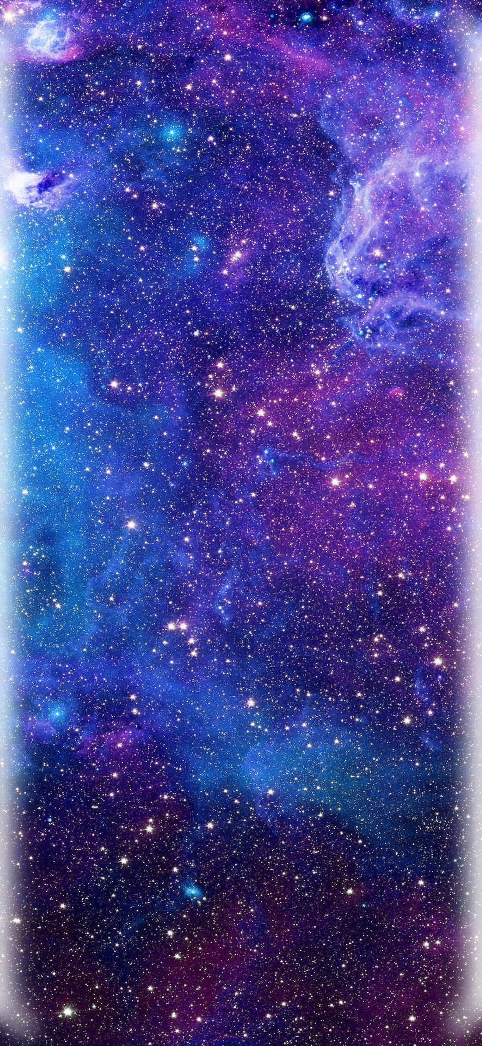 Un primer plano de un teléfono móvil con una imagen de un fondo espacial (samsung, galaxia, s10, 10, s10e)