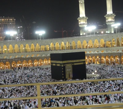 Pèlerins entourant la Kaaba pendant le Hajj à La Mecque