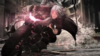 Dante chevauchant une moto démoniaque dans Devil May Cry 5