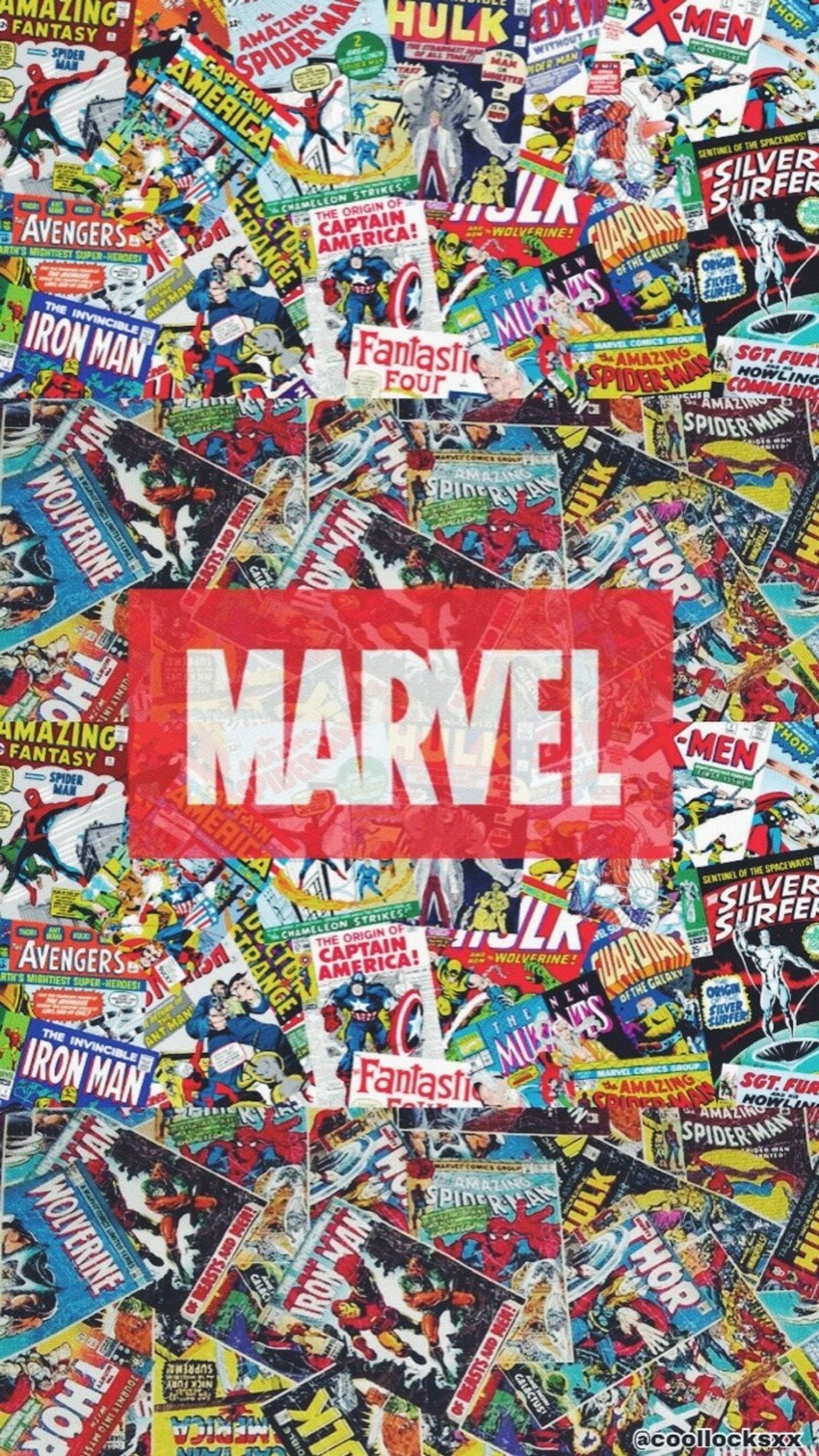 Un primer plano de una pila de cómics con un logo de marvel rojo (marcas, cómics, niños, marvel, spiderman)