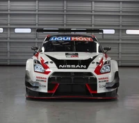 Nissan Nismo Racing GT-R en un entorno de garaje