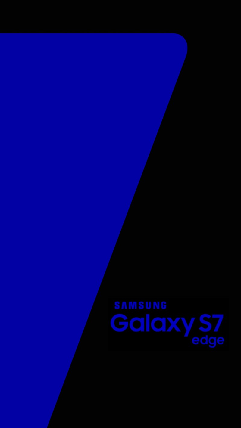 Крупный план телефона samsung galaxy s7 edge (чёрный, синий)