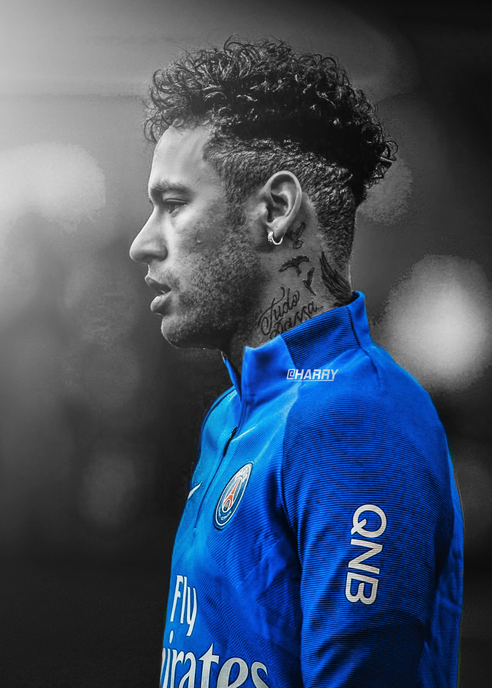 Imagen de un hombre con mohawk y una camisa azul (brasil, francia, liga 1, ligue 1, psg)